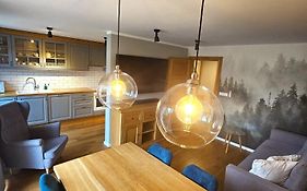 Apartament Zdrojowa z tarasem i ogrodem